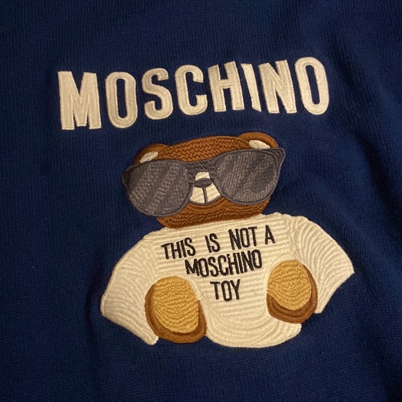 Moshino sweater - Picture 2 of 5